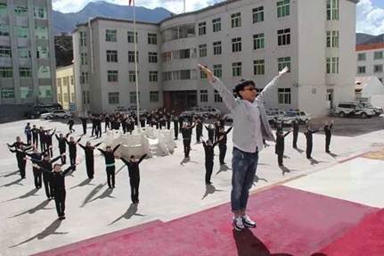 说明: https://mmbiz.qpic.cn/mmbiz_jpg/p7o33gpib2nvb0iabZjZN85QsWfbwyaFIgmE8iaSZ69D9tibYjs8L556JibnGvPxVWSCd4zDjyDv7ibVUrLvZmaADgJQ/640?wx_fmt=jpeg